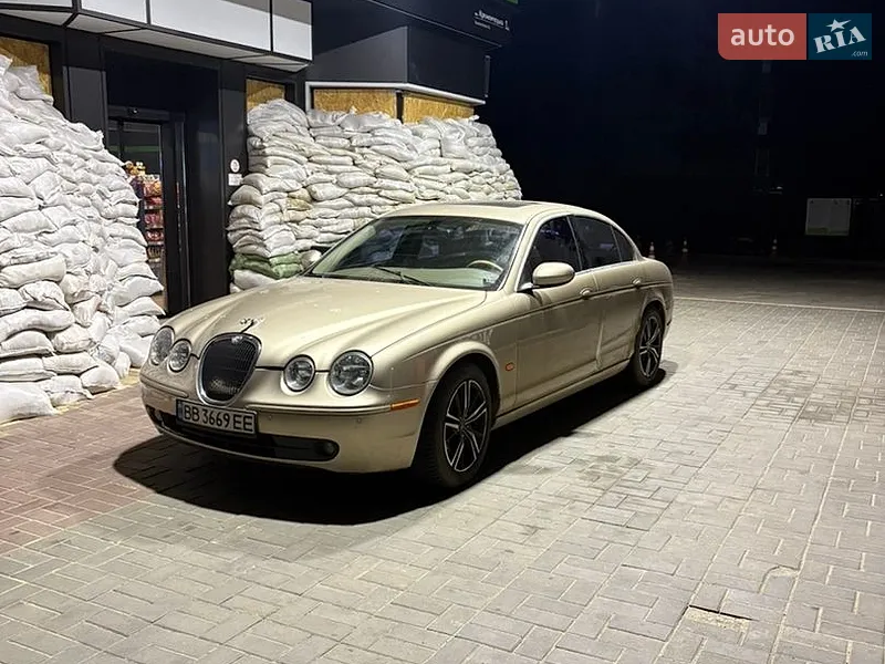 Jaguar S-Type
