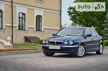 Седан Jaguar X-Type 2003 в Сарнах