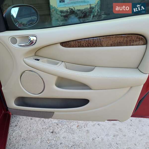 Седан Jaguar X-Type 2007 в Николаеве