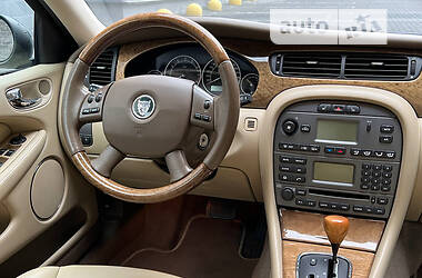 Седан Jaguar X-Type 2006 в 