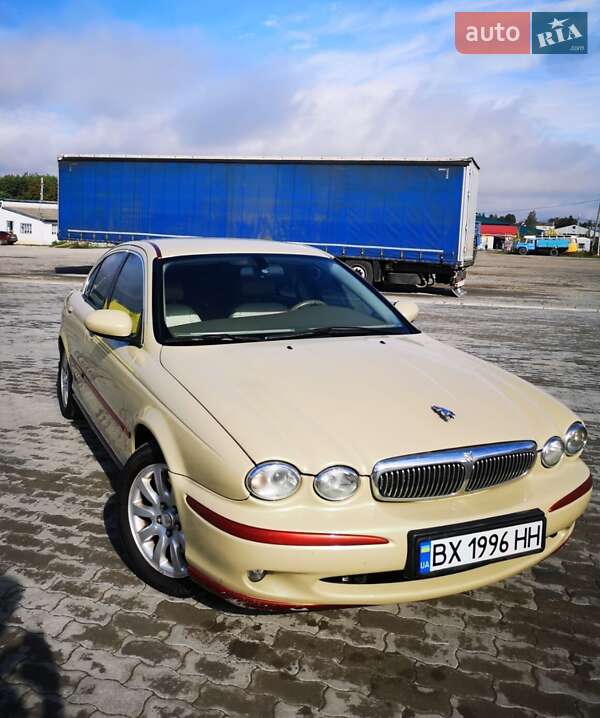 Jaguar X-Type