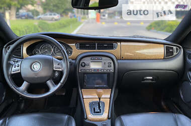 Седан Jaguar X-Type 2005 в 