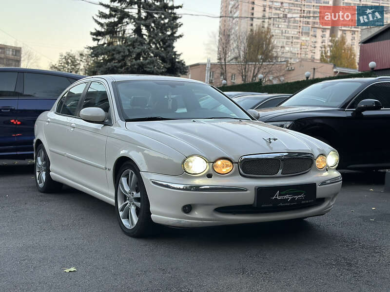 Седан Jaguar X-Type 2008 в Киеве