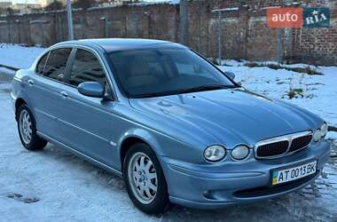 Седан Jaguar X-Type 2004 в Львові