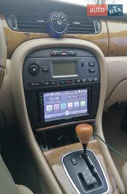 Седан Jaguar X-Type 2006 в 