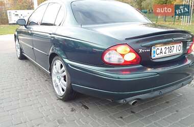 Седан Jaguar X-Type 2002 в Умані