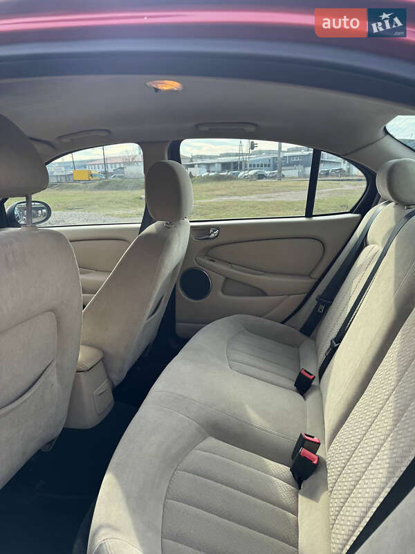 Седан Jaguar X-Type 2007 в Львові