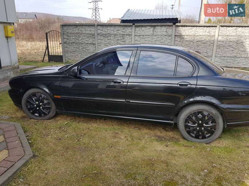 Седан Jaguar X-Type 2002 в Львове