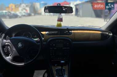 Седан Jaguar X-Type 2001 в 