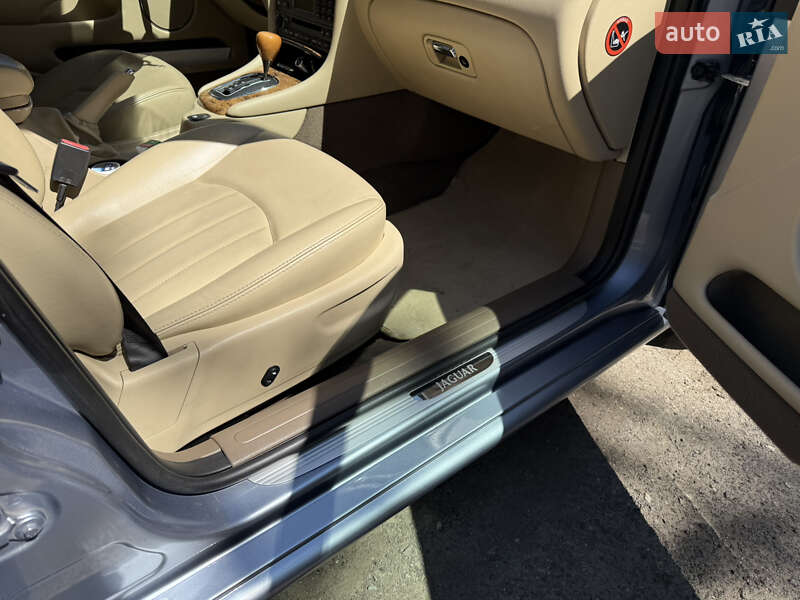 Седан Jaguar X-Type 2007 в Івано-Франківську