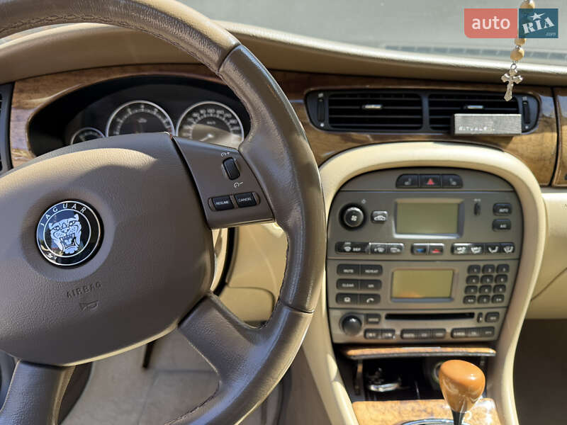 Седан Jaguar X-Type 2007 в Івано-Франківську