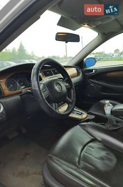 Седан Jaguar X-Type 2006 в 