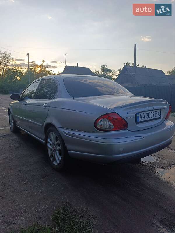 Седан Jaguar X-Type 2004 в Кропивницком