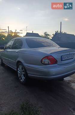 Седан Jaguar X-Type 2004 в 