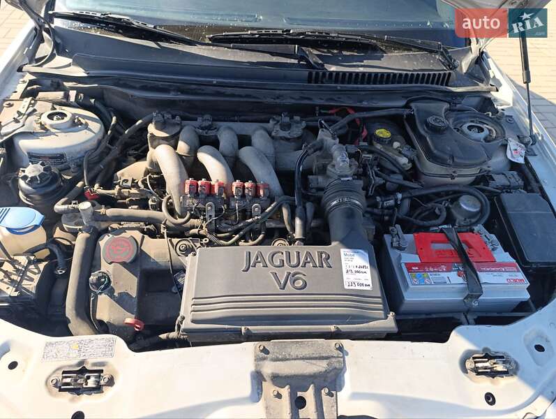 Седан Jaguar X-Type 2004 в Кропивницком