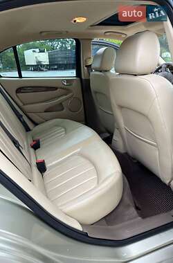 Седан Jaguar X-Type 2006 в 