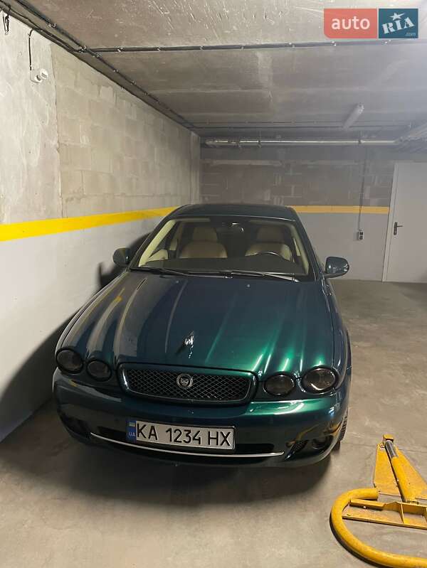 Седан Jaguar X-Type 2009 в Києві