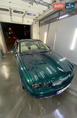 Седан Jaguar X-Type 2009 в 
