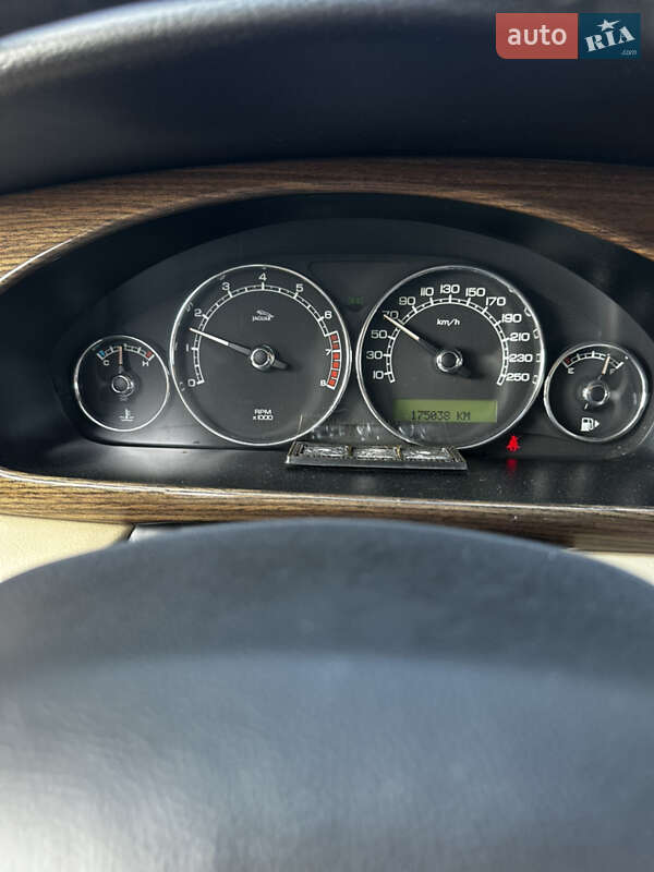 Седан Jaguar X-Type 2008 в Глевахе