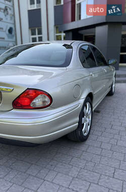 Седан Jaguar X-Type 2006 в 