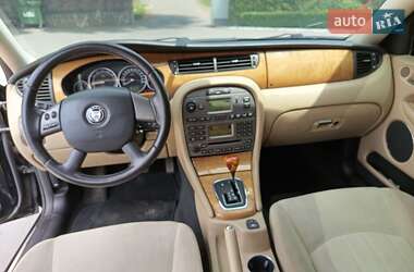 Седан Jaguar X-Type 2006 в 