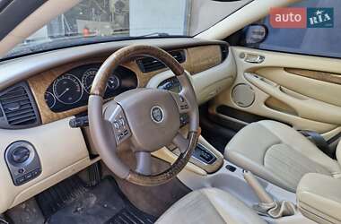 Седан Jaguar X-Type 2005 в 