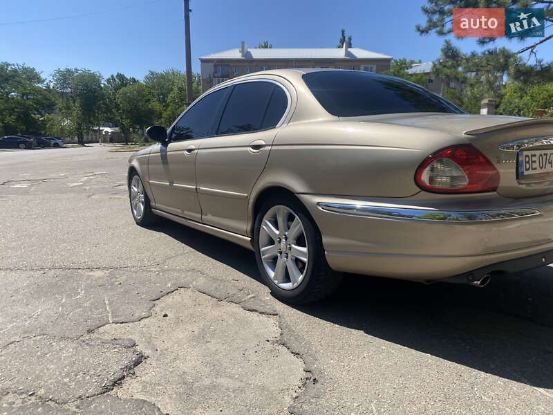 Седан Jaguar X-Type 2001 в Николаеве