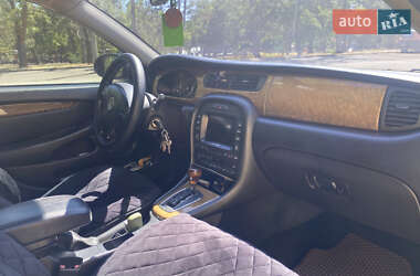 Седан Jaguar X-Type 2001 в 
