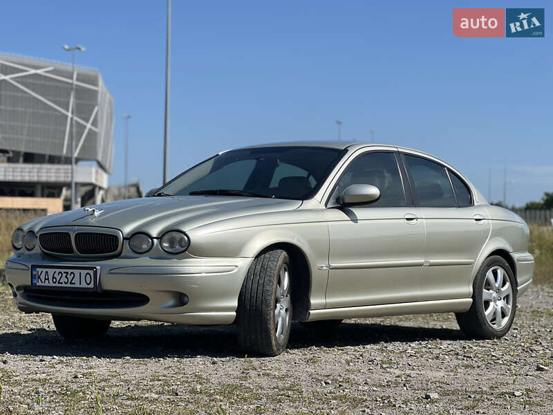 Седан Jaguar X-Type 2006 в Львові
