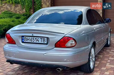Седан Jaguar X-Type 2001 в 