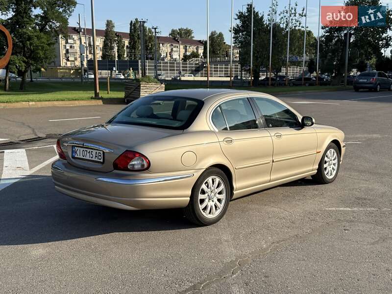 Седан Jaguar X-Type 2002 в Киеве