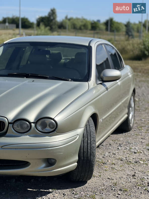 Седан Jaguar X-Type 2006 в Львове