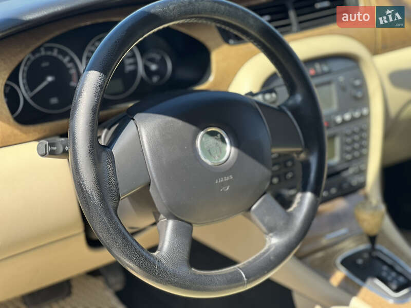 Седан Jaguar X-Type 2006 в Львове