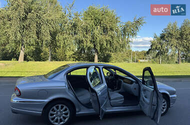 Седан Jaguar X-Type 2001 в 