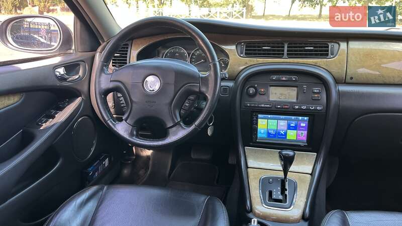 Седан Jaguar X-Type 2001 в Николаеве