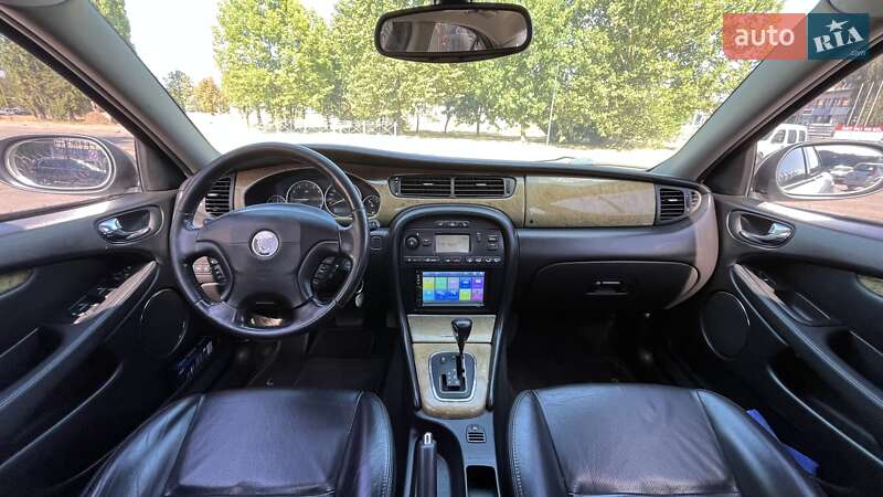 Седан Jaguar X-Type 2001 в Николаеве