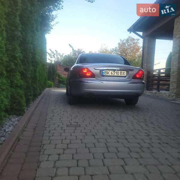 Седан Jaguar X-Type 2006 в Рівному