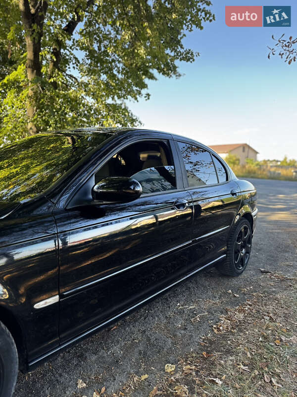 Седан Jaguar X-Type 2006 в Бучачі