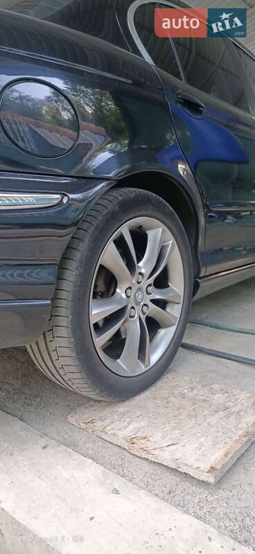 Седан Jaguar X-Type 2007 в Горишних Плавнях