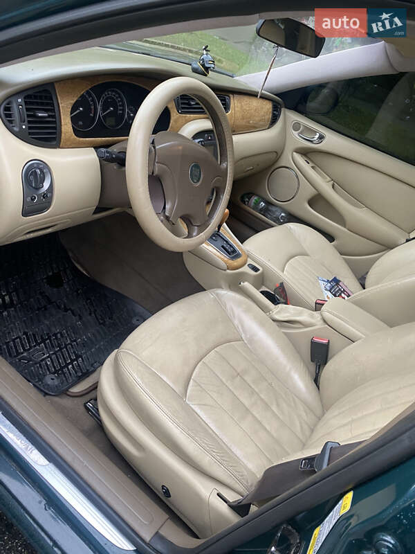 Седан Jaguar X-Type 2003 в Киеве