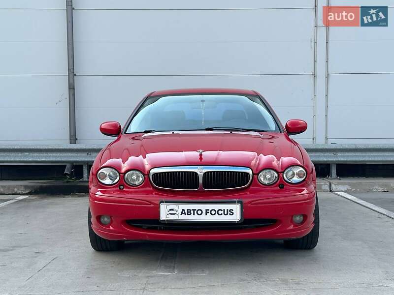 Седан Jaguar X-Type 2004 в Киеве