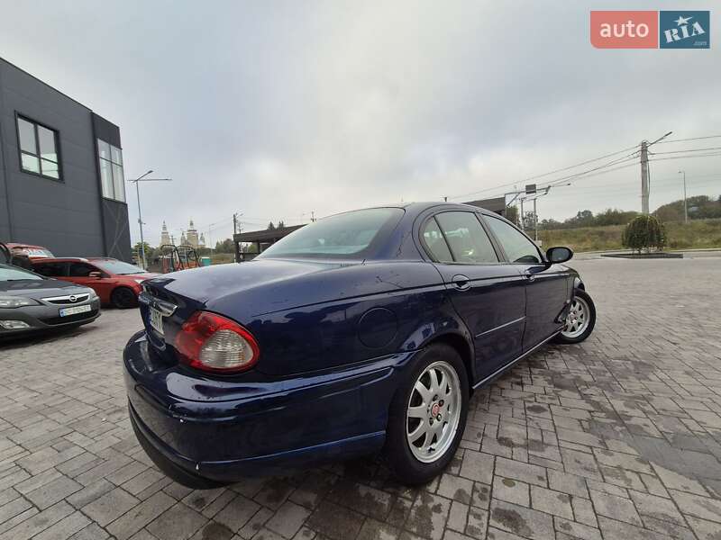 Седан Jaguar X-Type 2004 в Львове