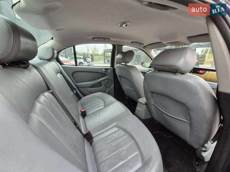 Седан Jaguar X-Type 2004 в Львове