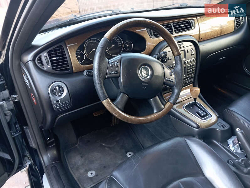 Седан Jaguar X-Type 2006 в Хмельницком