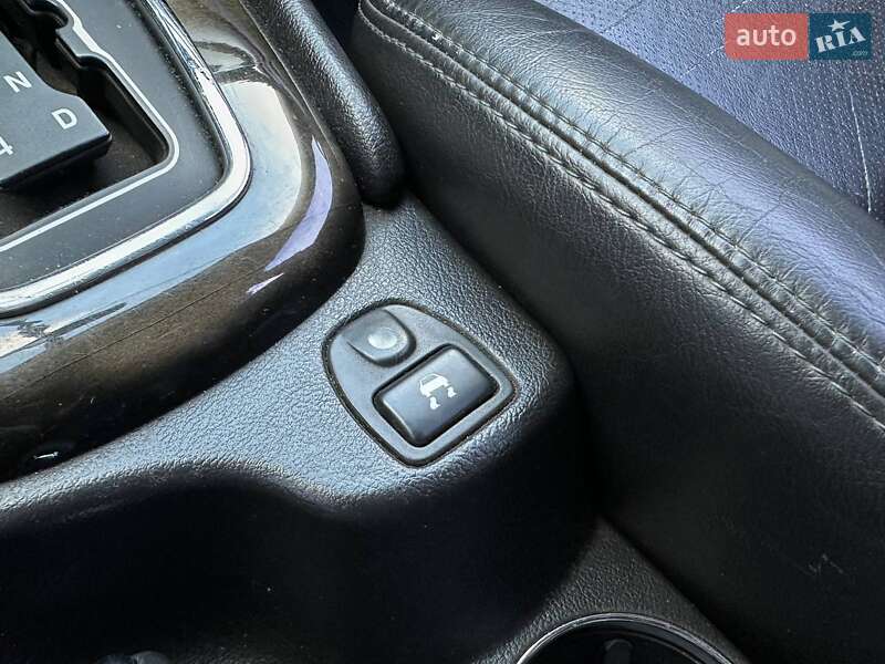 Седан Jaguar X-Type 2004 в Киеве