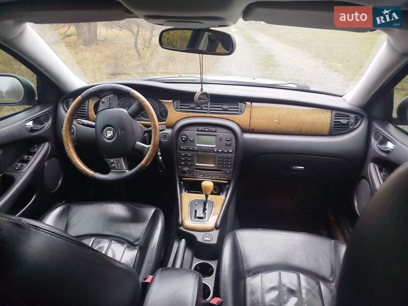 Седан Jaguar X-Type 2006 в Днепре