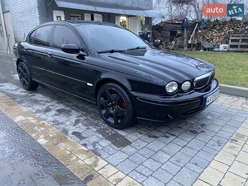 Седан Jaguar X-Type 2006 в Дубно