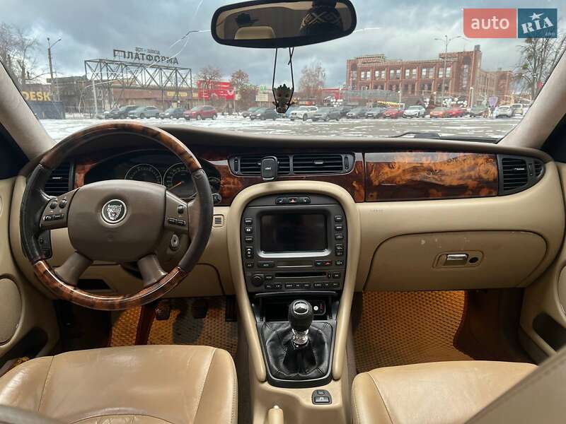 Седан Jaguar X-Type 2005 в Киеве