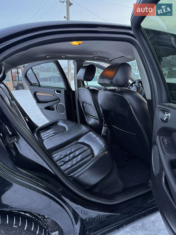 Седан Jaguar X-Type 2006 в Казатине