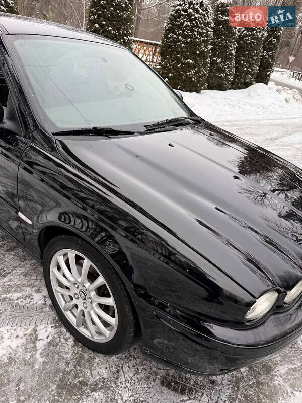 Седан Jaguar X-Type 2004 в Дрогобыче